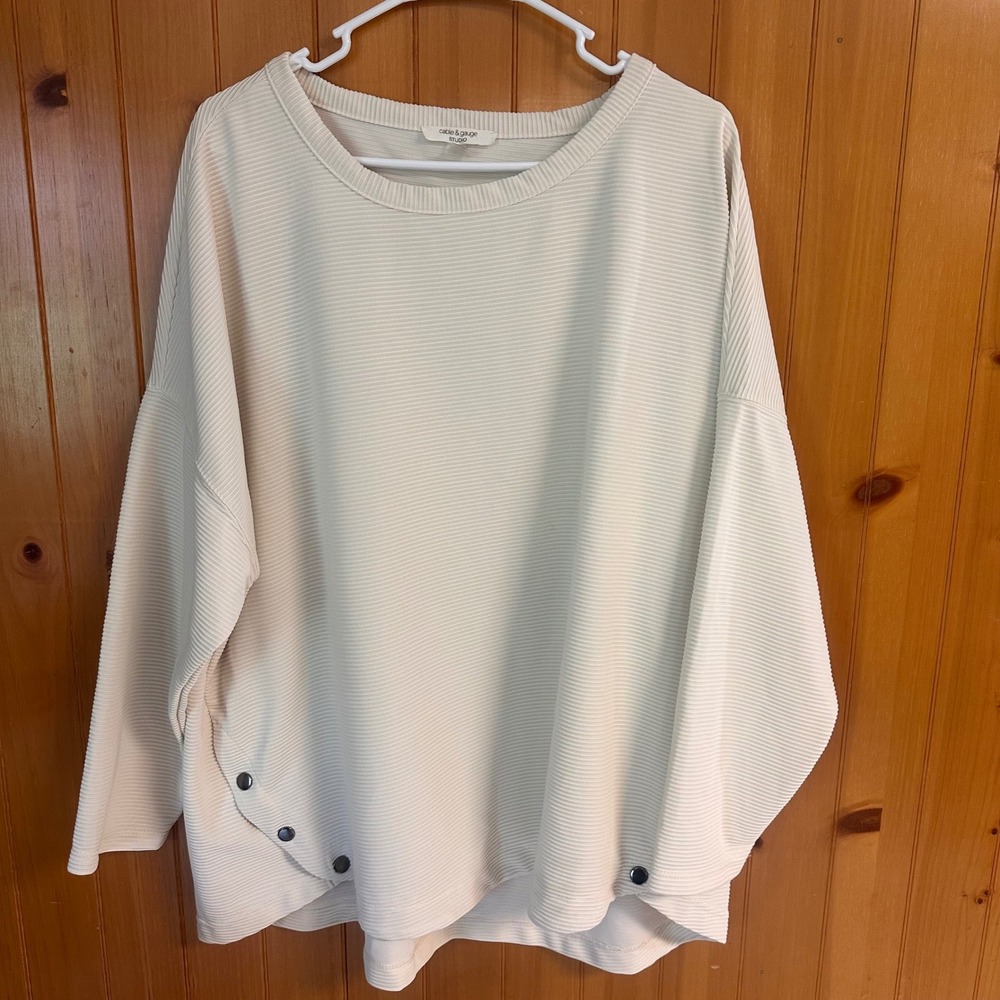 Cable & Gauge Studio Womens 2X Cream Ribbed Knit Top Asymmetric Button Hem